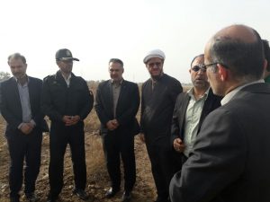 بازدید میدانی امام جمعه و فرماندار کارون از زمین جدید قبرستان