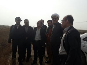 بازدید میدانی امام جمعه و فرماندار کارون از زمین جدید قبرستان
