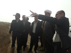 بازدید میدانی امام جمعه و فرماندار کارون از زمین جدید قبرستان