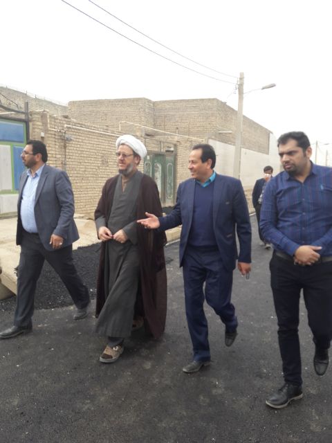 بازدید امام جمعه کارون از پروژه های عمرانی شهرستان