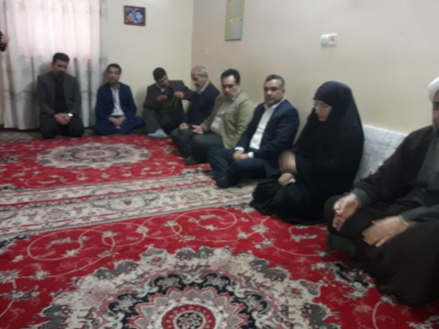 دیدار با خانواده شهدا به مناسبت دهه مبارک فجر