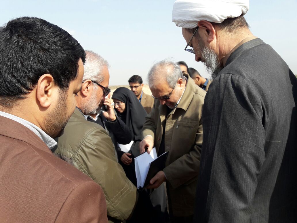 بازدید امام جمعه کارون ازکانون ریزگردها در شهرستان کارون