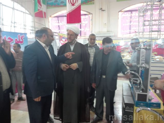 بازدید امام جمعه کارون از نمایشگاه کالای ایرانی