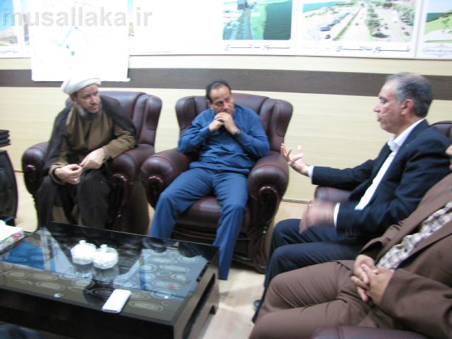 جلسه امام جمعه با مسئولین درخت کاری و محیط زیست کشور