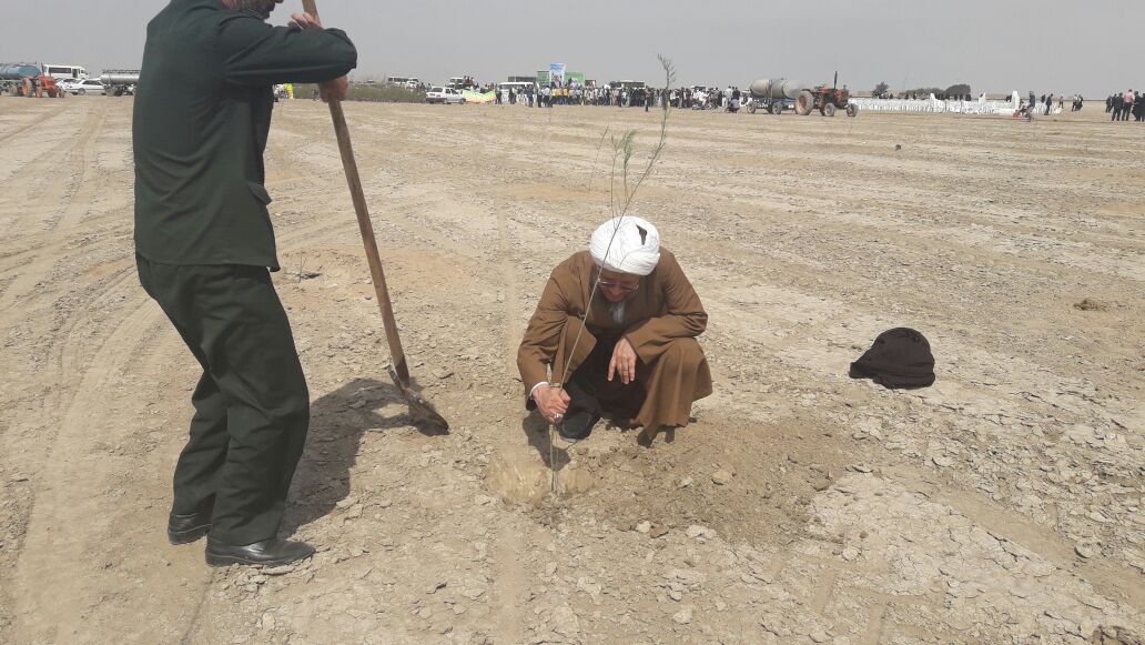 گزارش تصویری/مراسم روز درختکاری در شهرستان کارون