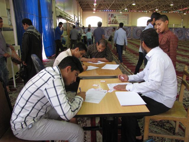 گزارش تصویری/ نظرسنجي از نمازگزاران