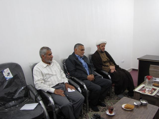 دیدار مسئولین بیناد مسکن استان با امام جمعه کارون