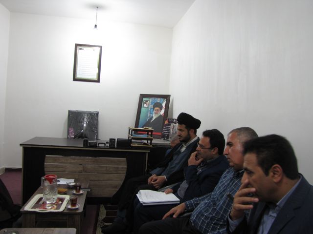 دیدار مسئولین بیناد مسکن استان با امام جمعه کارون