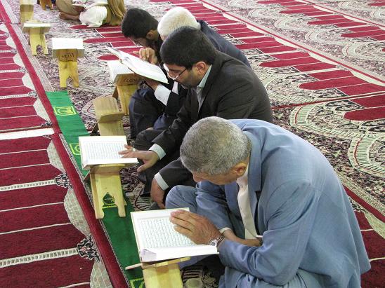 گزارش تصویری/ختم جزء هفتم قرآن کریم در مصلی نمازجمعه کارون