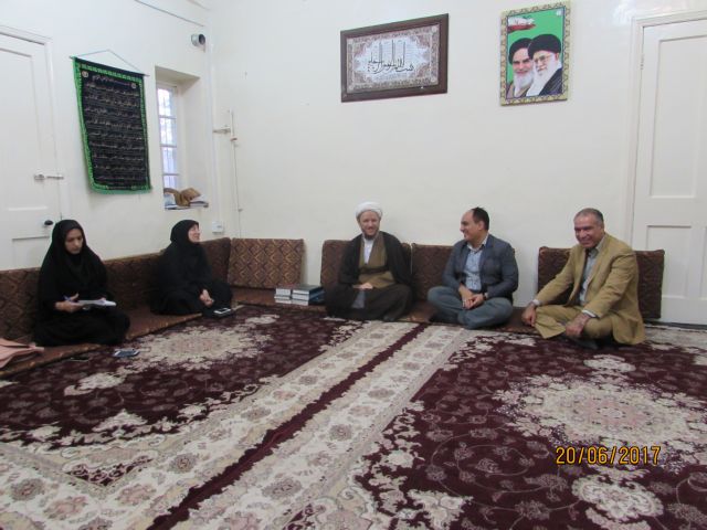 دیدار فرماندار ومسئولین محیط زیست کشور با امام جمعه کارون
