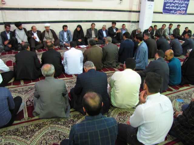 نشست امام جمعه کارون با مردم و نماینده مردم در مجلس شورای اسلامی