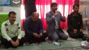 نماز وحدت مسئولین شهرستان کارون با دانش آموزان یتیم برگزار شد