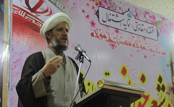 آیئن شعر خوانی و تجلیل از ۲۵ شاعر برتر شهرستان کارون برگزار شد