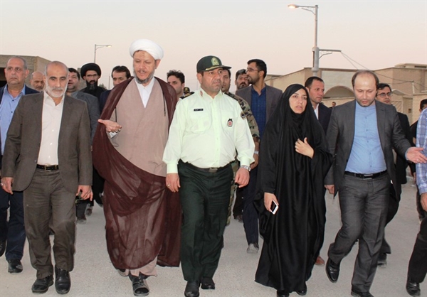 با حضور امام جمعه پروژه 750 واحدی مسکن ناجا درشیرین شهر شهرستان کارون افتتاح شد