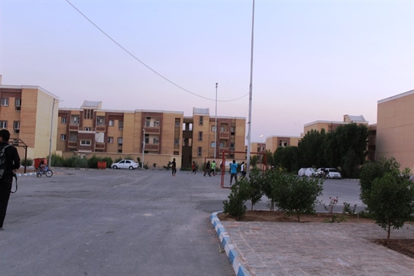 با حضور امام جمعه پروژه 750 واحدی مسکن ناجا درشیرین شهر شهرستان کارون افتتاح شد