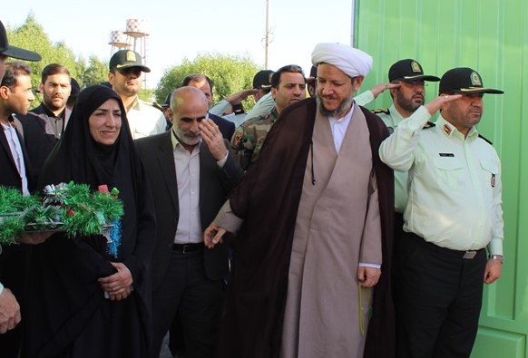 باحضور امام جمعه کارون کلانتری 11 کارون افتتاح شد