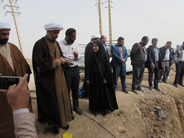 بازدید امام جمعه کارون از لوله کشی روستای ام البنین