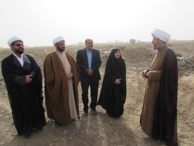 گزارش تصویری/بازدید امام جمعه کارون و فرماندر از محل احداث ورزشگاه کارون