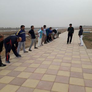 اولین جلسه ورزش صبحگاهی مسولین ادارات با حضور امام جمعه کارون برگزار شد