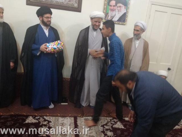 جلسه تقدیر از مجریان، موذنین، مکبرین و قاریان نمازجمعه کارون برگزار شد.