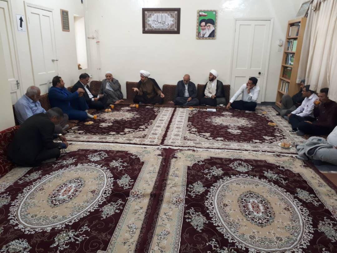 دیدار مسئول و کارکنان اداره کشاورزی کارون با امام جمعه