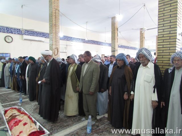 گزارش تصویری/حضور امام جمعه کارون در مراسم درگذشت مادرشهید عبدالرضا باوی