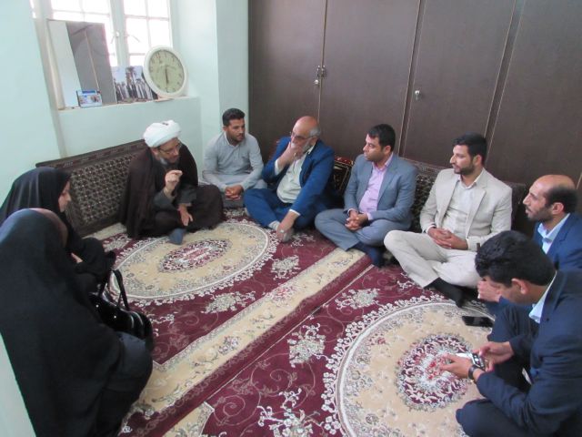گزارش تصویری/دیدار شورا و دهیار قلعه چنعان با امام جمعه کارون
