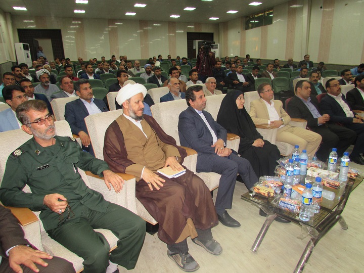 حضور امام جمعه کارون در همایش روز شورا