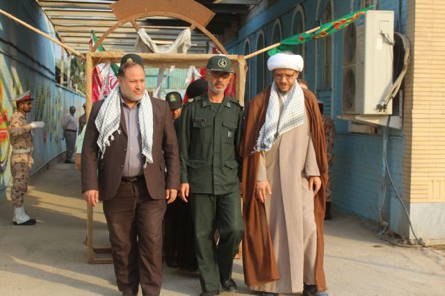 صبحگاه مشترک نیروهای مسلح در شهرستان کارون برگزار شد.