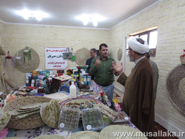 گزارش تصویری/بازدید امام جمعه از نمایشگاه میراث فرهنگی کارون