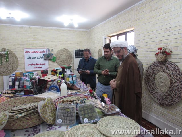 گزارش تصویری/بازدید امام جمعه از نمایشگاه میراث فرهنگی کارون