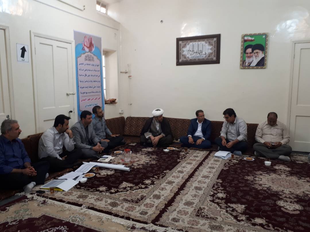 دیدار مسئولین اداره آب و فاضلاب اهواز با امام جمعه کارون