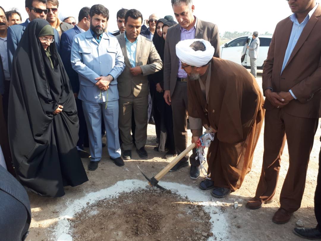 گزارش تصویری/مراسم کلنگ زنی مجموعه ورزشی شهرستان کارون