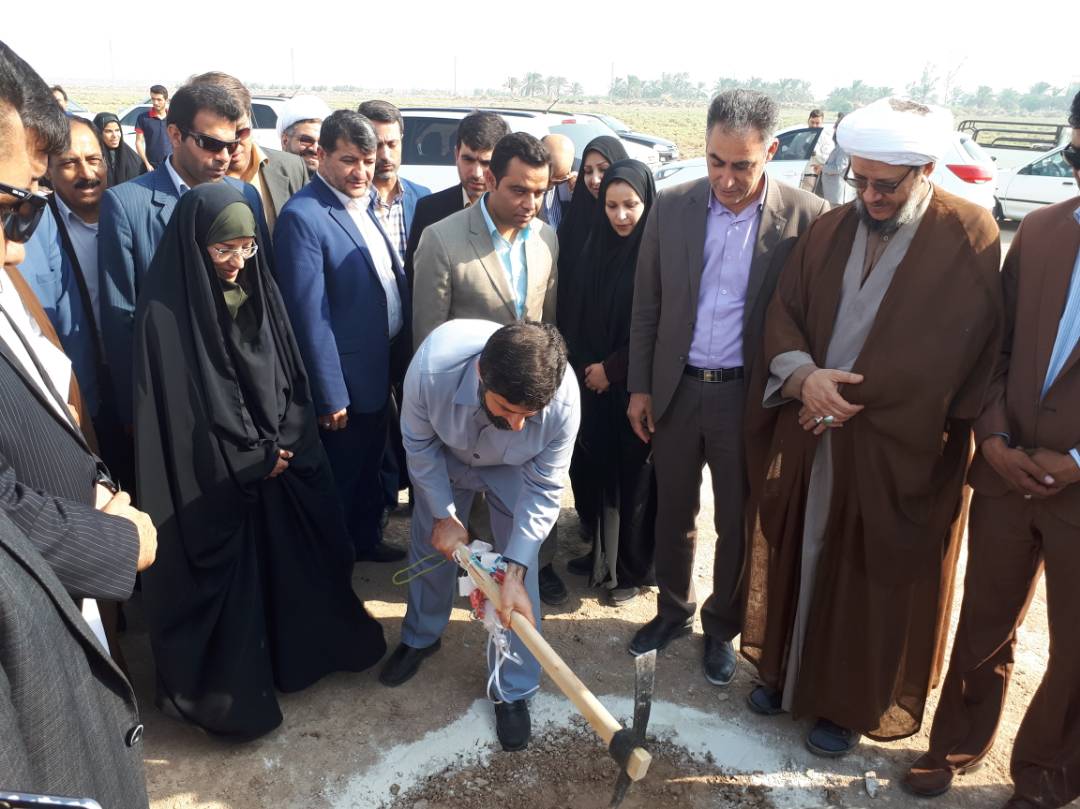 گزارش تصویری/مراسم کلنگ زنی مجموعه ورزشی شهرستان کارون