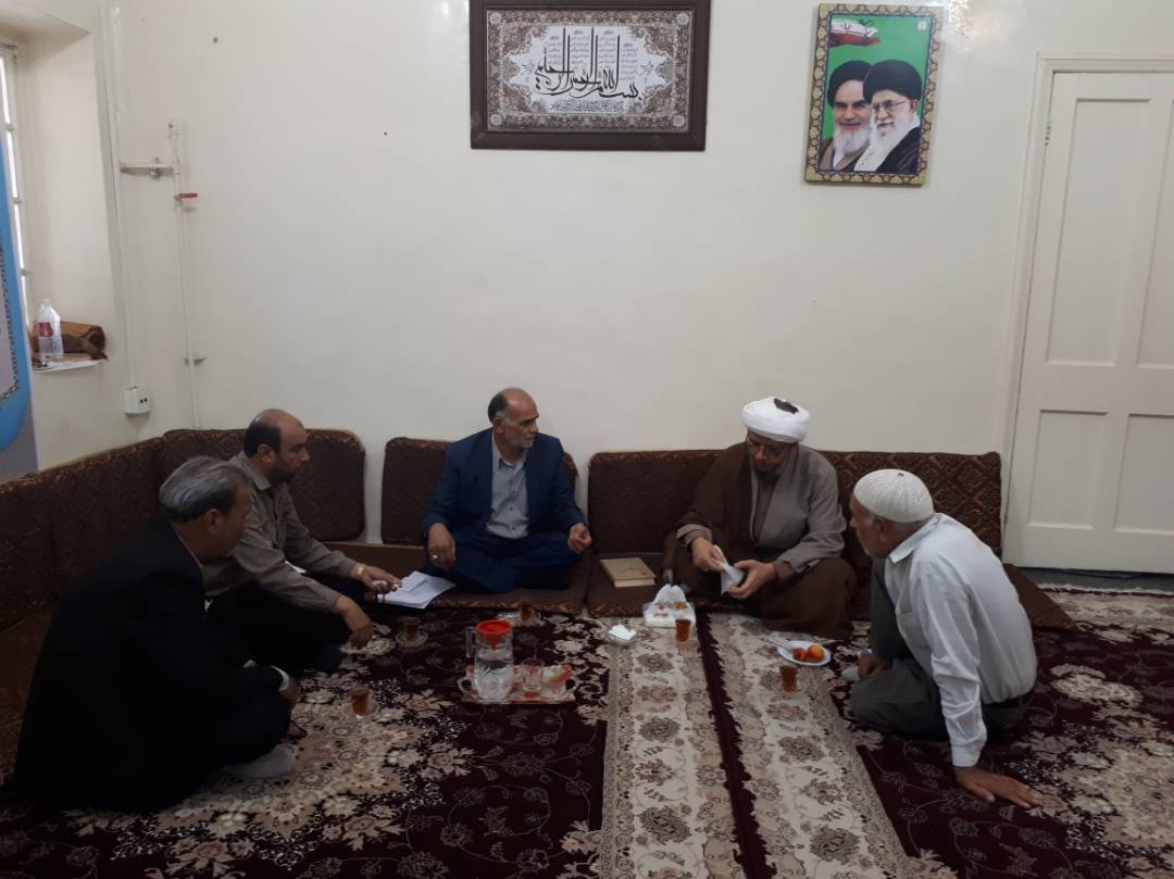دیدار مسئول بنیاد شهید کارون با امام جمعه کارون