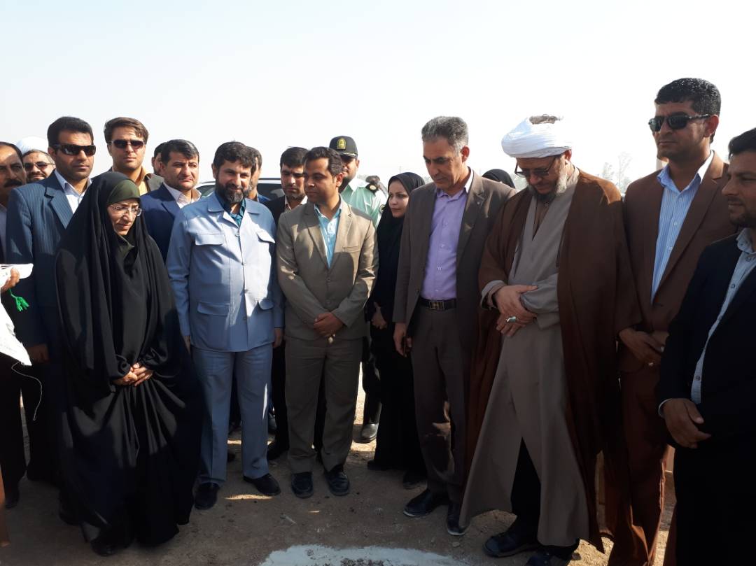 گزارش تصویری/مراسم کلنگ زنی مجموعه ورزشی شهرستان کارون