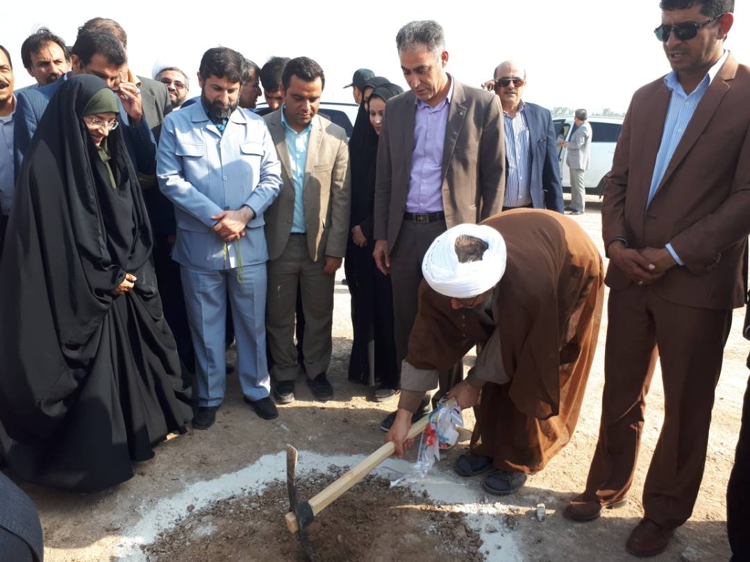 گزارش تصویری/مراسم کلنگ زنی مجموعه ورزشی شهرستان کارون