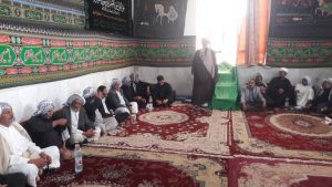 گزارش تصویری/دیدار امام جمعه و مسئولین کارون با خانواده شهید حادثه تروریستی در اهواز