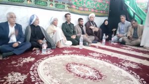 گزارش تصویری/دیدار امام جمعه و مسئولین کارون با خانواده شهید حادثه تروریستی در اهواز