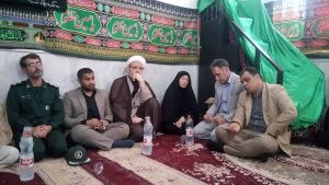 گزارش تصویری/دیدار امام جمعه و مسئولین کارون با خانواده شهید حادثه تروریستی در اهواز