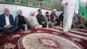 گزارش تصویری/دیدار امام جمعه و مسئولین کارون با خانواده شهید حادثه تروریستی در اهواز