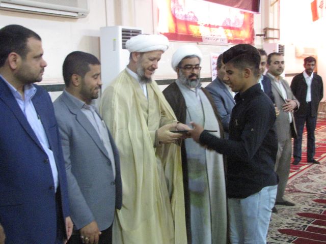 گزارش تصویری/ تجلیل ازنخبگان و دانش آموزان برتر شهرستان کارون