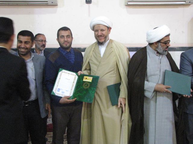 گزارش تصویری/ تجلیل ازنخبگان و دانش آموزان برتر شهرستان کارون