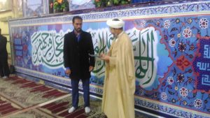 گزارش تصویری/تجلیل از طارق زرگانی در نماز جمعه این هفته