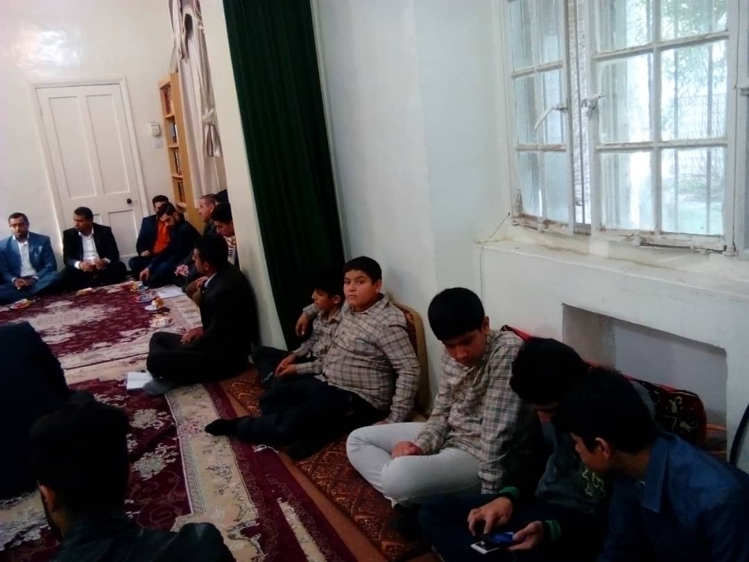 گزارش تصویری/دیدار نخبگان قرآنی و ورزشی با امام جمعه کارون
