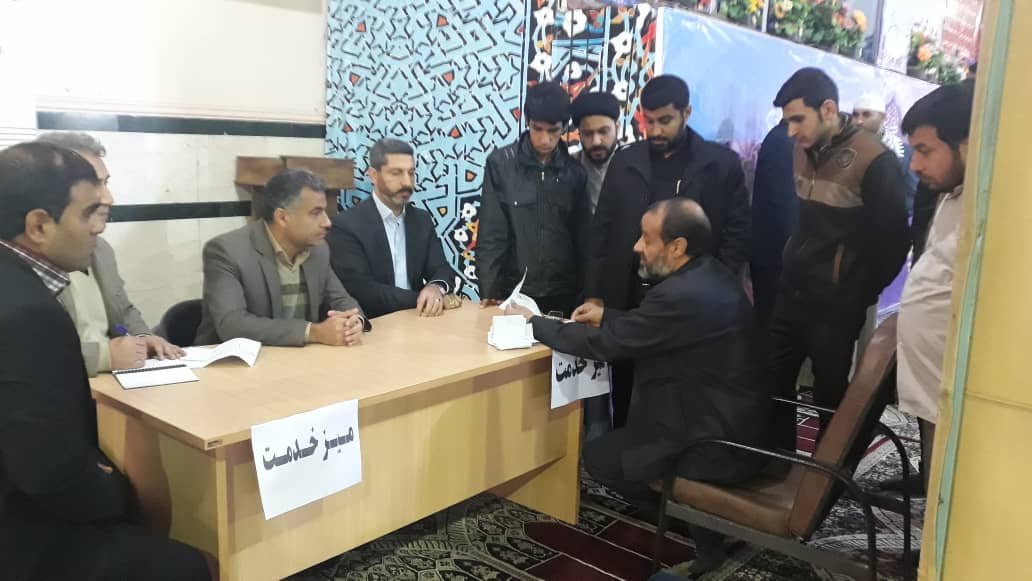گزارش تصویری/ میز خدمت ،مسئول اداره برق کارون