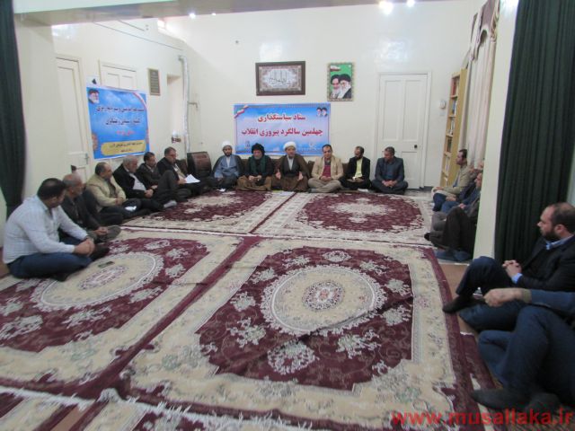 نشست هم اندیشی وبرنامه ریزی کمیته روستایی وعشایری با امام جمعه کارون