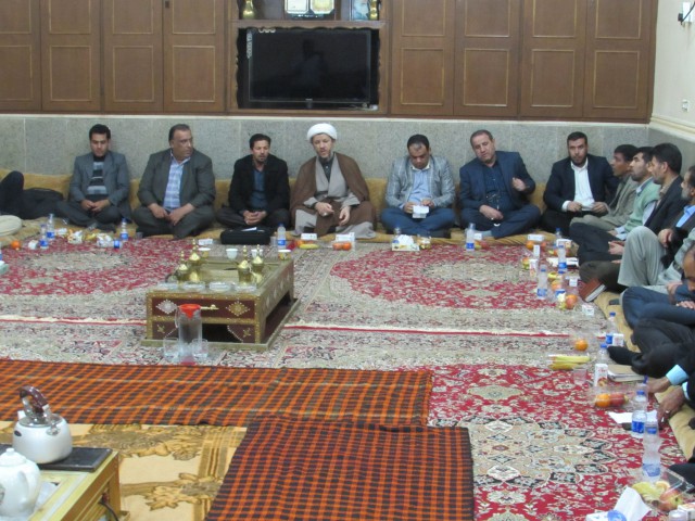 شست امام جمعه کارون با شوراها و دهیاران بخش سویسه