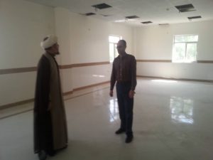 بازدید امام جمعه شهرستان کارون از کتابخانه مرکزی شهرستان