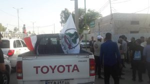 استقبال امام جمعه و مسئولین از ورودکاروان کمک های حشدالشعبی عراق به شهرستان کارون